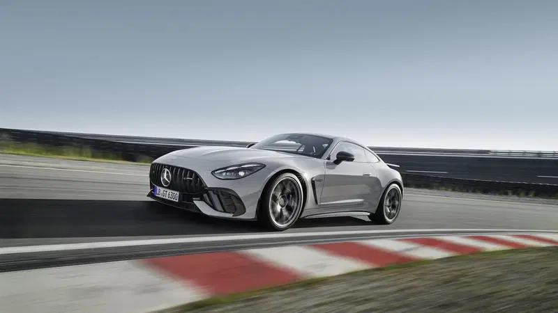 Mercedes-AMG pensa a una GT elettrica a due porte: sfida alla Maserati Granturismo Folgore