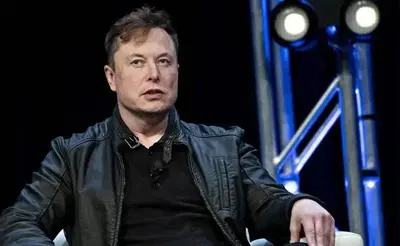 Tesla, Elon Musk rileva quote per un miliardo di dollari