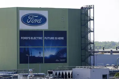 Ford taglia 1000 posti di lavoro nella fabbrica di auto elettriche di Colonia