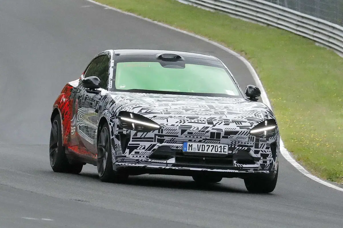Xiaomi YU7 GT: la versione ad alte prestazioni del SUV elettrico avvistata al Nürburgring (2)