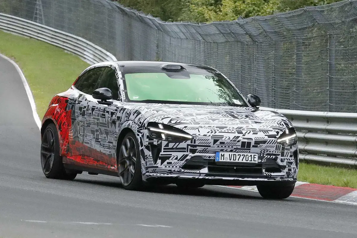 Xiaomi YU7 GT: la versione ad alte prestazioni del SUV elettrico avvistata al Nürburgring (3)