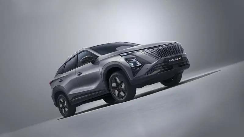 Omoda 5, arriva la versione full hybrid: ecco tutti i dettagli 