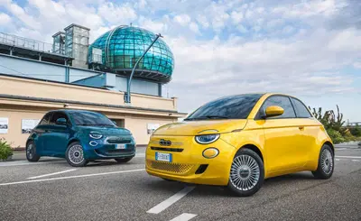 Fiat 500 Hybrid Torino (nuova): la &ldquo;piccola grande&rdquo; torna a casa a Mirafiori | Prezzi e Allestimenti 