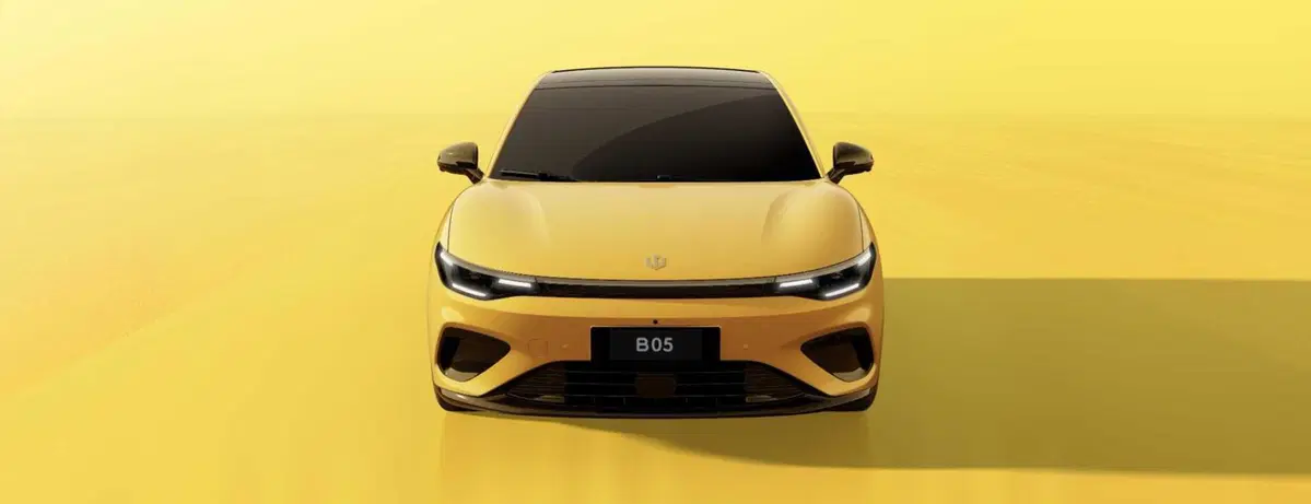 Leapmotor B05: l'auto elettrica cinese che terrorizza l'Europa con 605 km di autonomia a soli 27.500 euro (3)