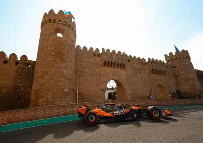 F1. McLaren in difficoltà a Baku, Norris “Preferisco spingere al limite”, Piastri “Dobbiamo sfruttare il ritmo”