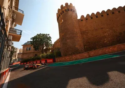 F1, Norris leader nella FP3 del GP di Baku davanti a Verstappen e Piastri: Ferrari pronta alla sfida con Hamilton e Leclerc