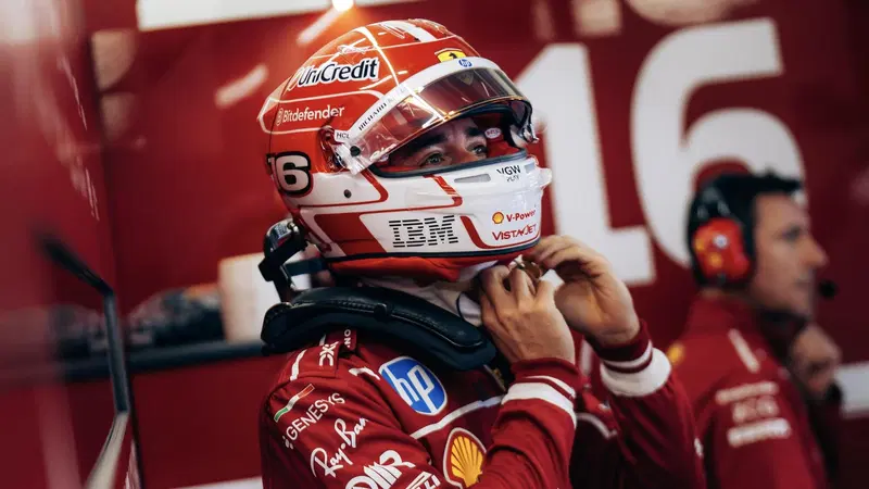 F1, Leclerc dopo l&rsquo;incidente a Baku: &ldquo;La pioggia non c&rsquo;entra nulla, l&rsquo;errore &egrave; mio. Tenter&ograve; la rimonta&rdquo;