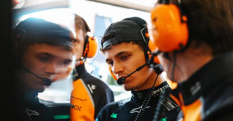 F1, Lando Norris delude in qualifica a Baku: &ldquo;Avevo la pole, ma degli errori mi hanno fermato. Difficile sorpassare qui&rdquo;