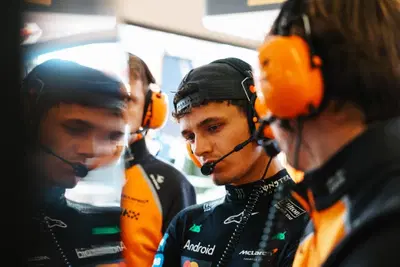 F1, Lando Norris delude in qualifica a Baku: &ldquo;Avevo la pole, ma degli errori mi hanno fermato. Difficile sorpassare qui&rdquo;