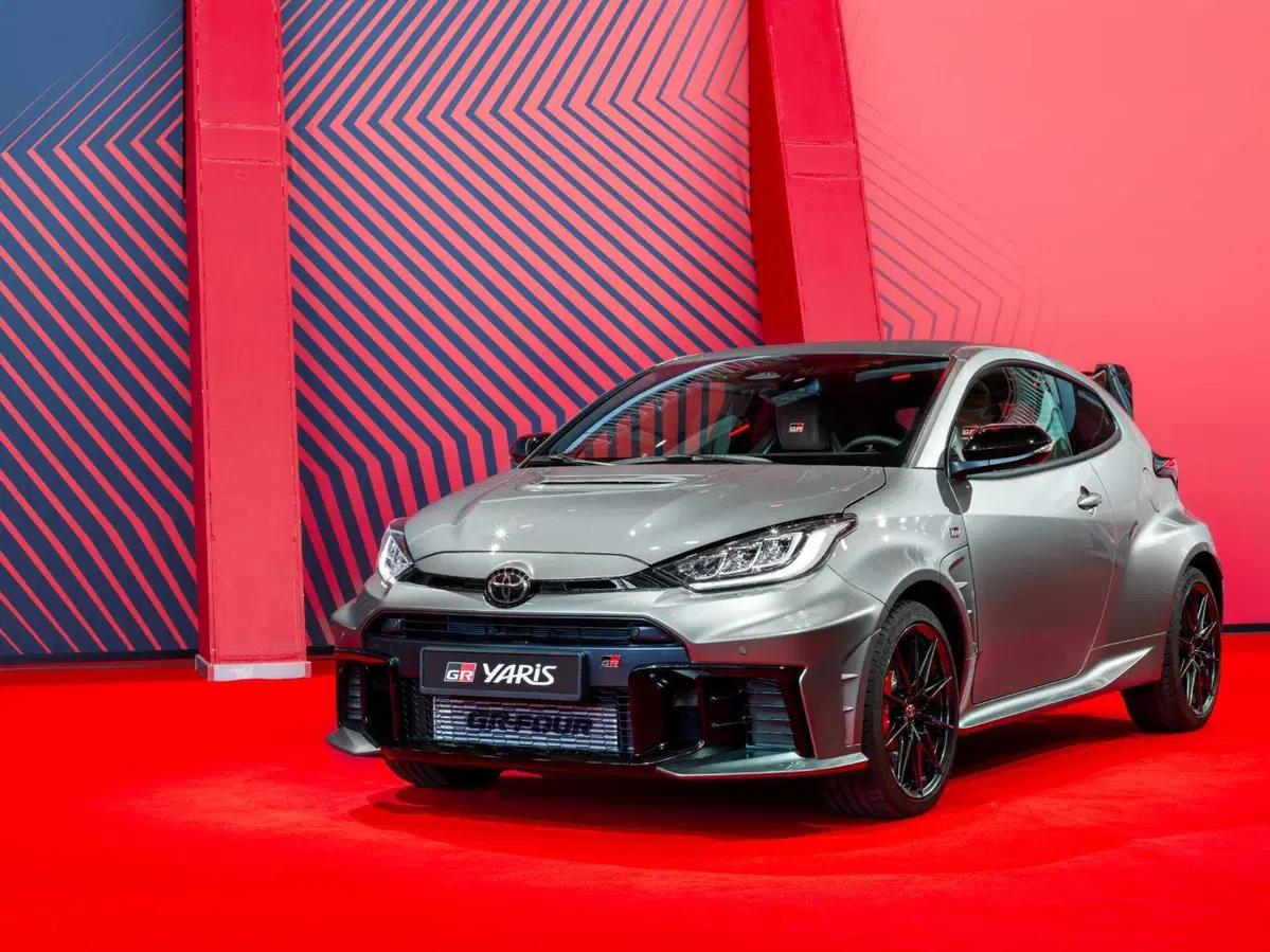 Toyota GR Yaris MY25: debutta in Italia la nuova versione sportiva, ecco i prezzi (3)