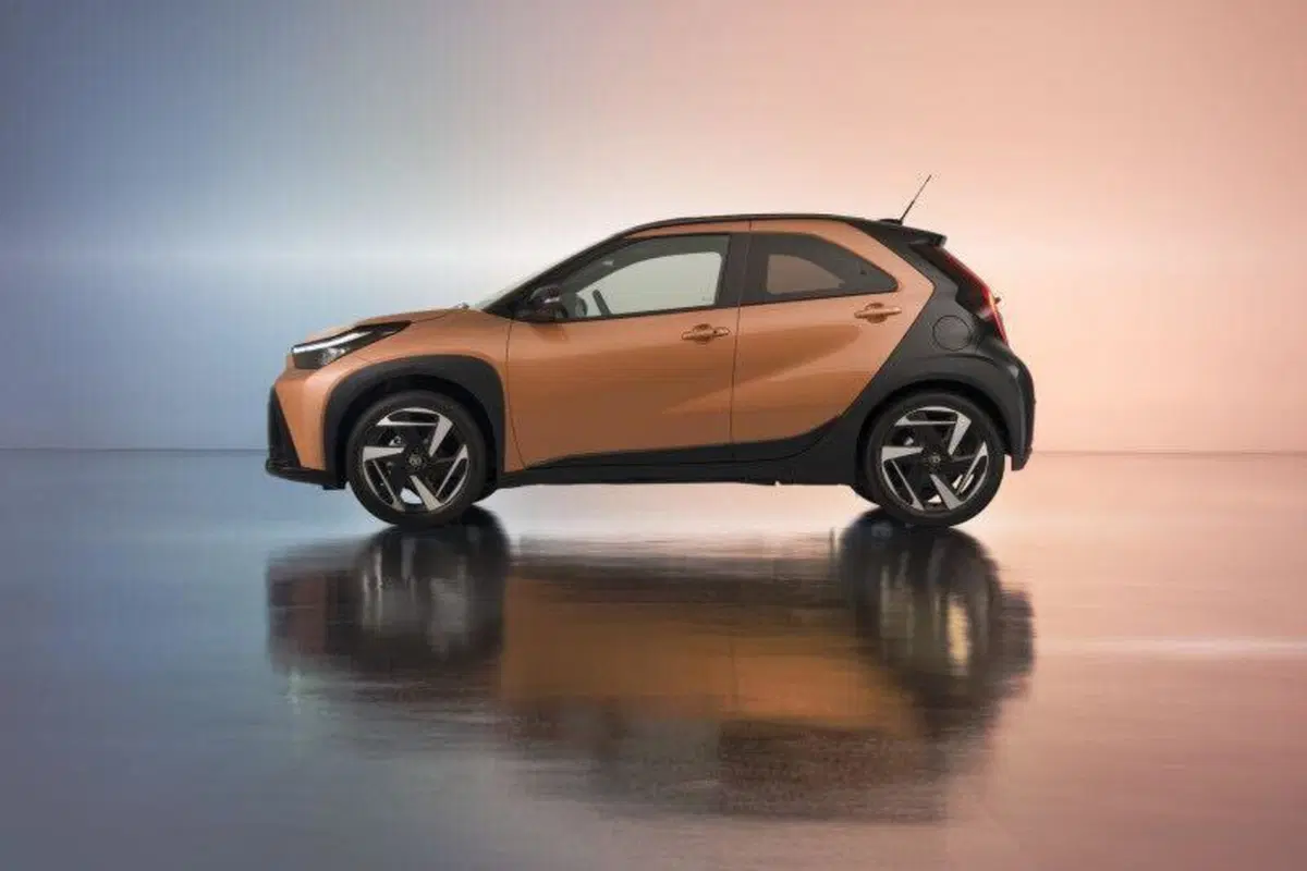 Design esterno: la Toyota Aygo X diventa più matura