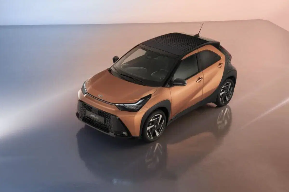 Design esterno: la Toyota Aygo X diventa più matura (3)
