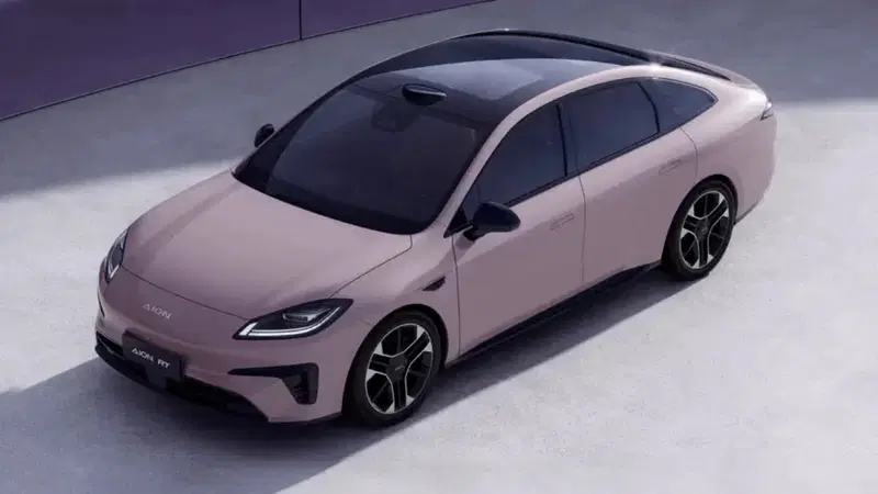L&rsquo;ennesima auto cinese sfida Tesla Model 3 con prezzi da urlo: 11.900 euro in Cina, ma in Europa sar&agrave; un'altra storia