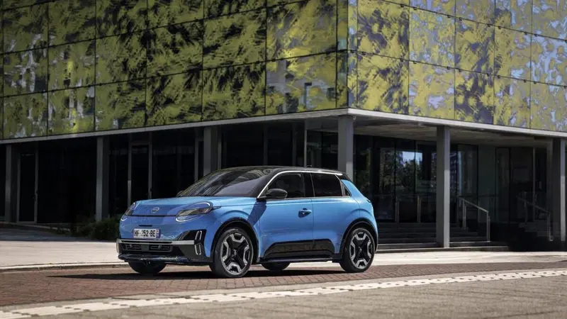 Nuova Nissan Micra 2025: l&rsquo;elettrica compatta che punta a conquistare la citt&agrave;