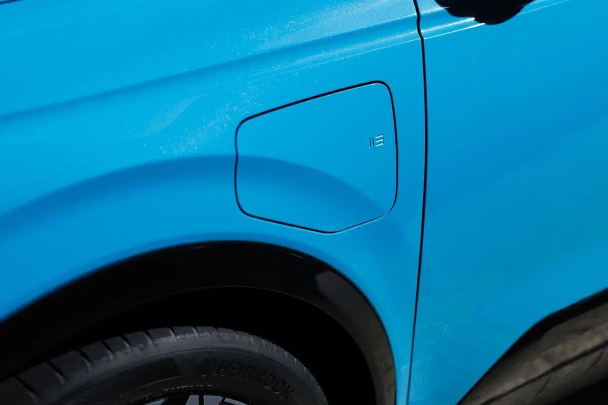 La Nissan MICRA 2025 ha finalmente imparato a guidare senza benzina (e promette di non lasciarvi a piedi) (13)