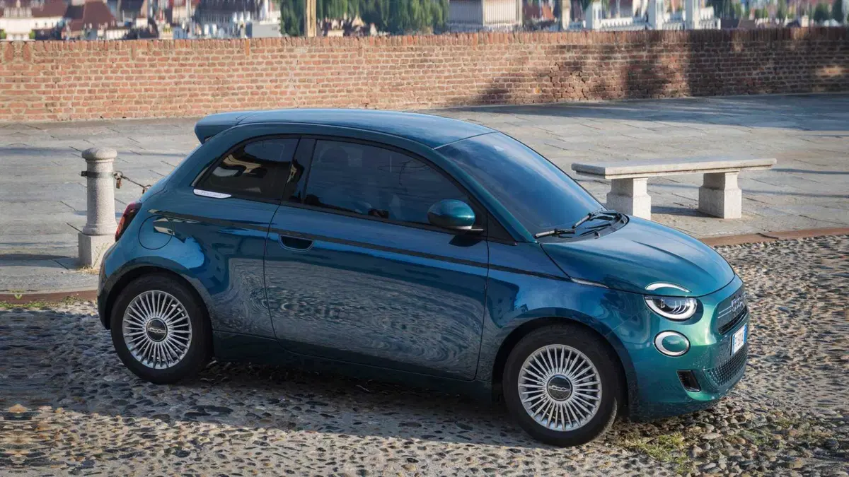 Fiat 500 (2025-->>) (5)