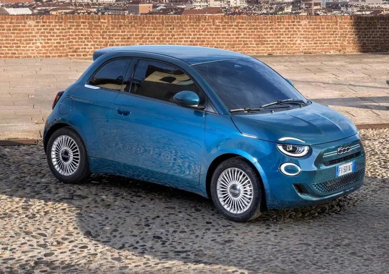 Fiat 500 (2025-->>) (4)