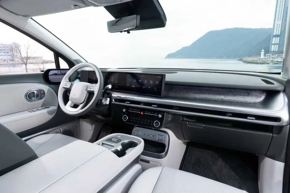 Listino Hyundai Ioniq 9 (10)