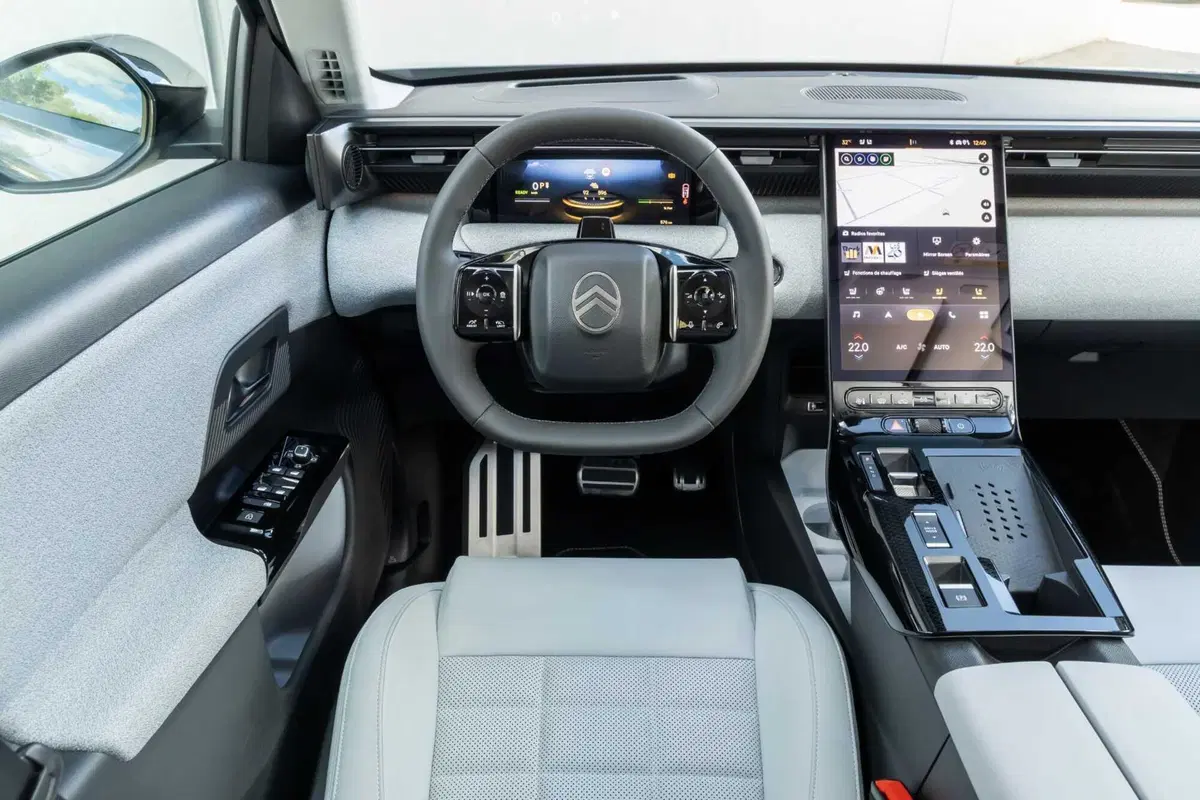 C5 Aircross 2025: gli interni (28)