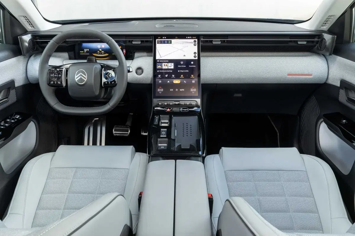 C5 Aircross 2025: gli interni (32)