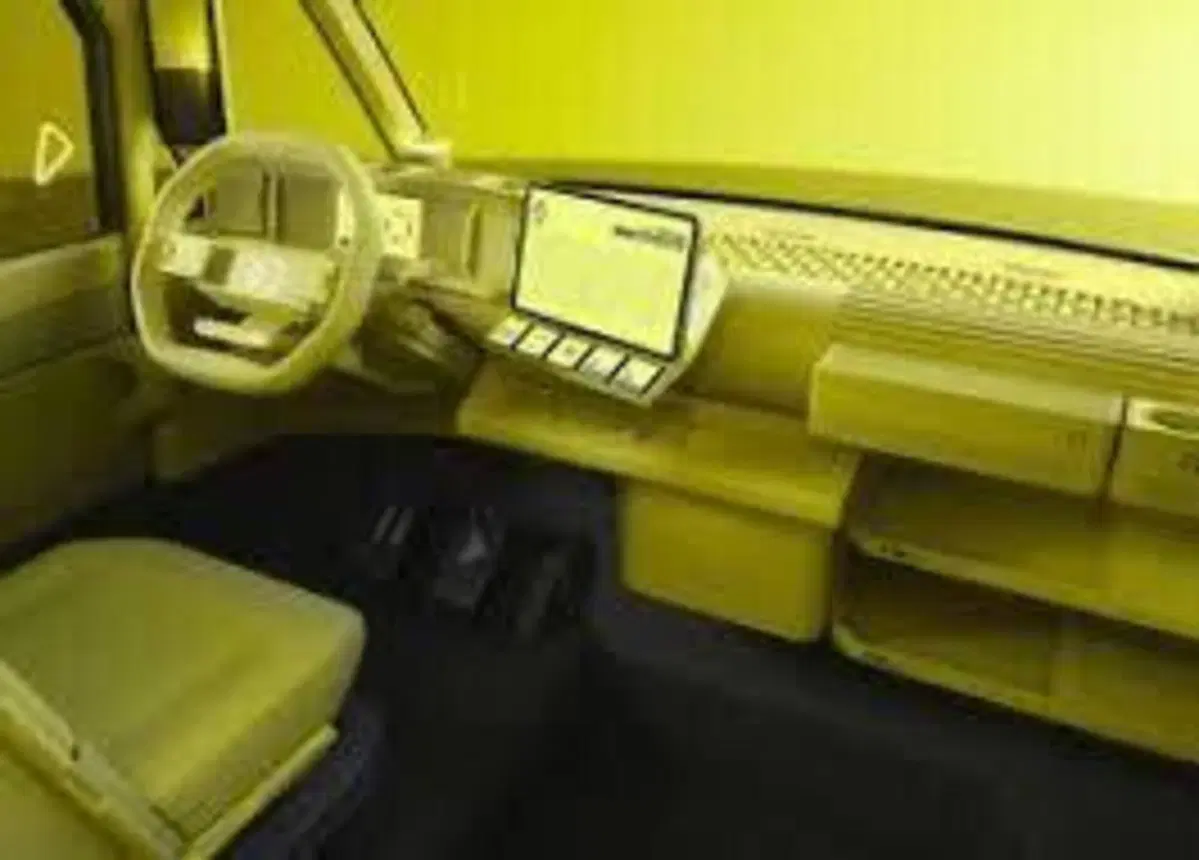 Nuova Renault Estafette: il furgone elettrico con 450 km di autonomia