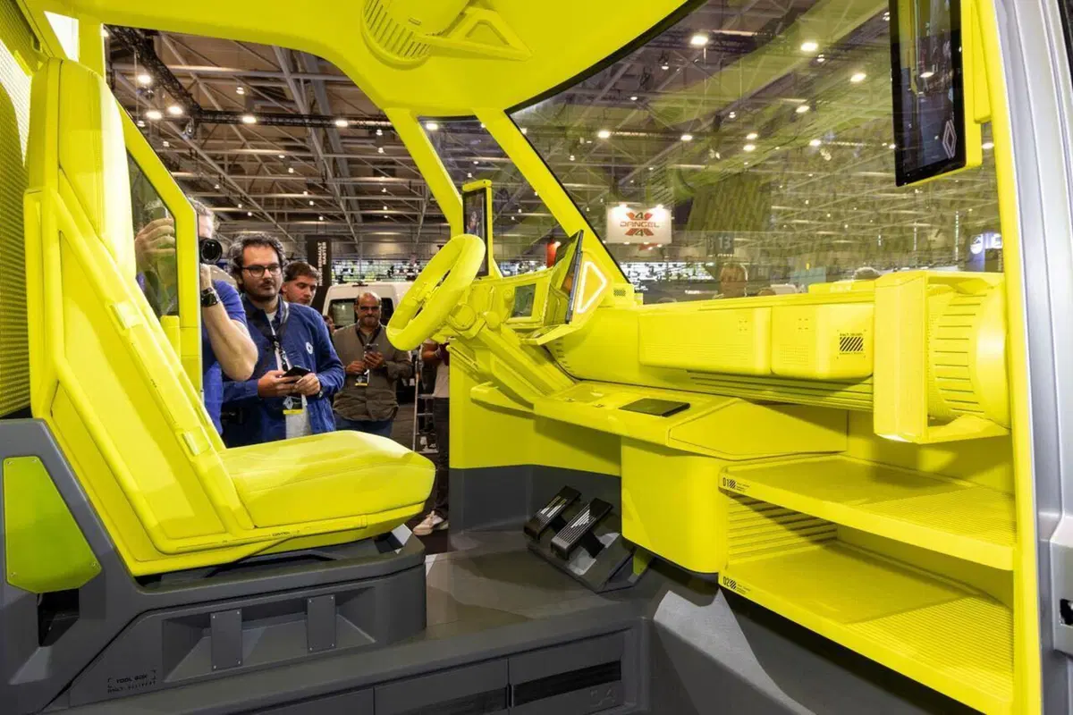 Nuova Renault Estafette: il furgone elettrico con 450 km di autonomia (4)