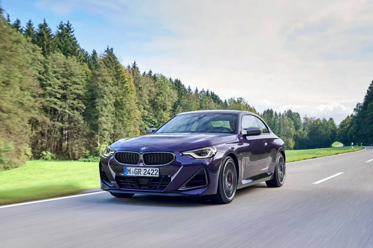 BMW autunno 2025: fino a 392 cv per le Serie M, nuovi fari laser e tecnologie smart (6)