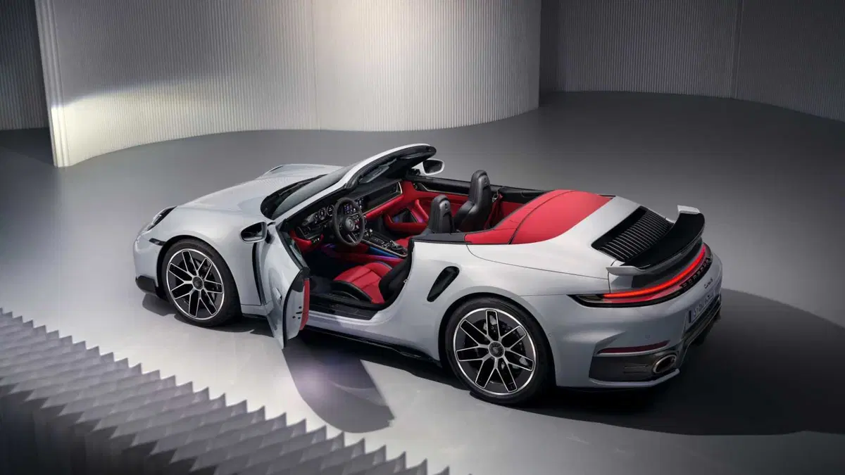 Porsche 911 Cabrio 3.6 Turbo S auto (4)