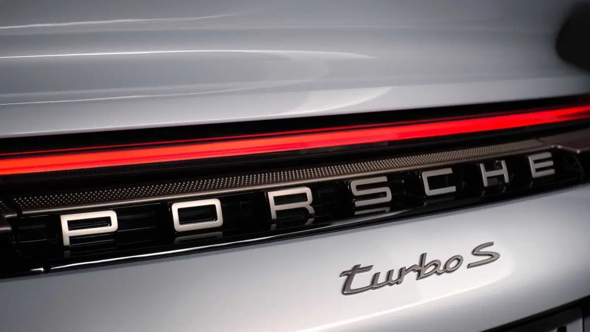 Porsche 911 Cabrio 3.6 Turbo S auto (19)