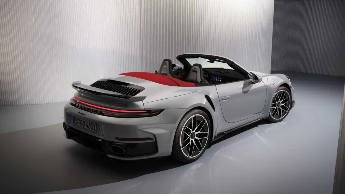 Porsche 911 Cabrio 3.6 Turbo S auto (3)