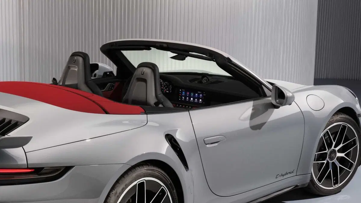 Porsche 911 Cabrio 3.6 Turbo S auto (6)