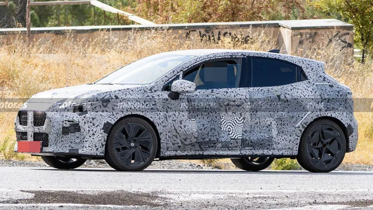 Nuova Renault Clio 2026: il segreto del modello ibrido da 200 CV che fa sognare il ritorno delle sigle RS (5)