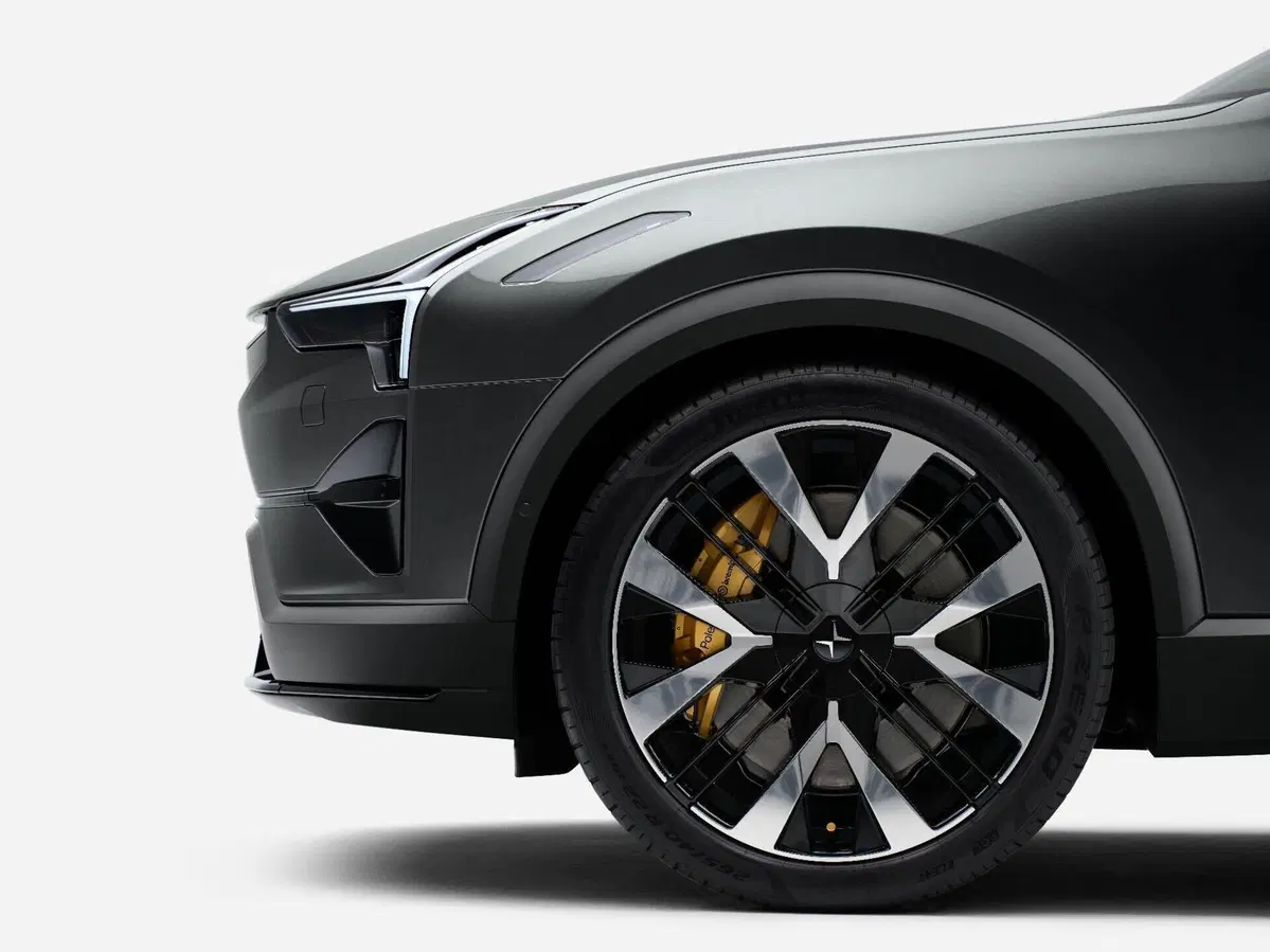 Polestar 3 2026: il SUV elettrico svedese che ricarica in 22 minuti e fa tremare la Tesla. (10)