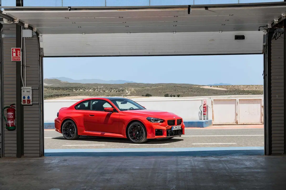 Nuova BMW M2: Jeremy Clarkson la promuove ma vi consiglia di comprare quella vecchia. (11)