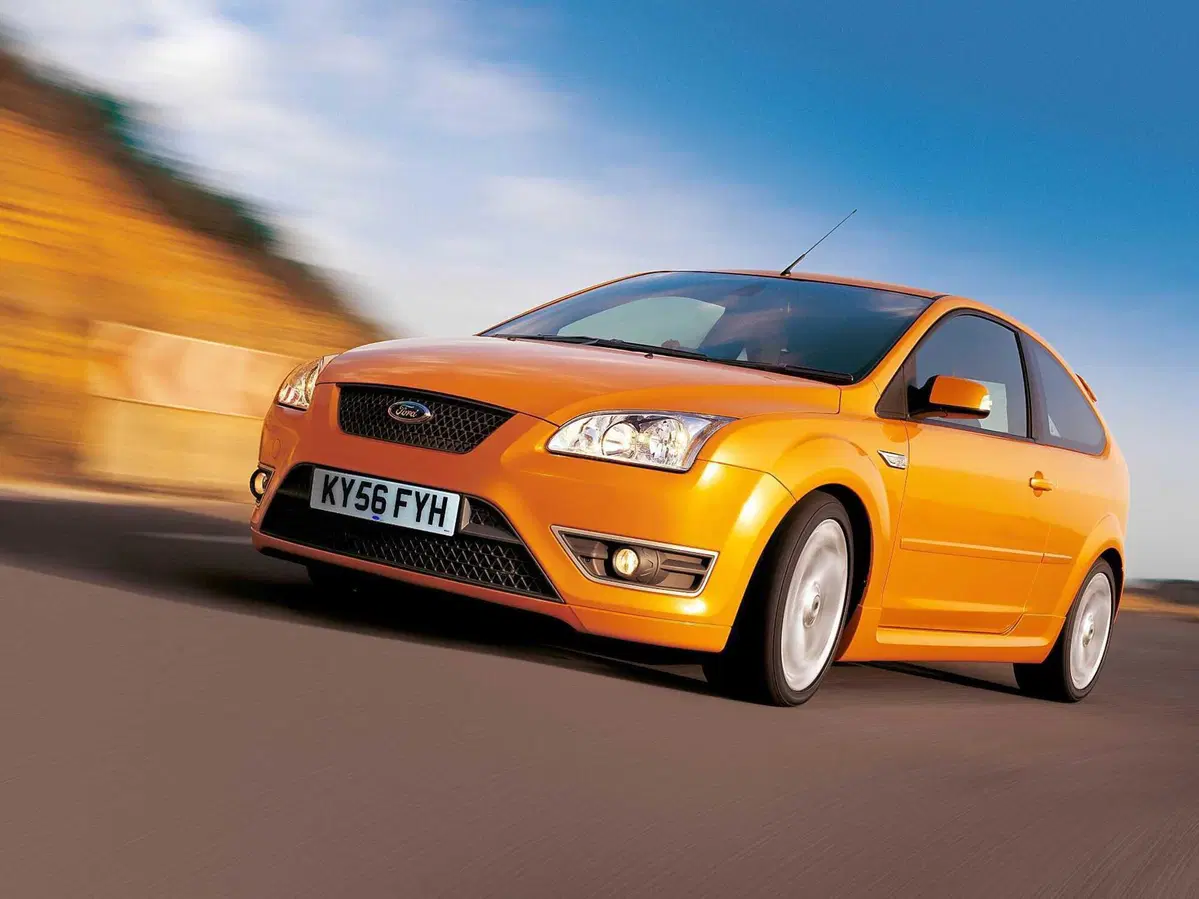 Fine di un'era: l'ultima Ford Focus ST esce dalla catena di montaggio, addio alle compatte sportive (14)