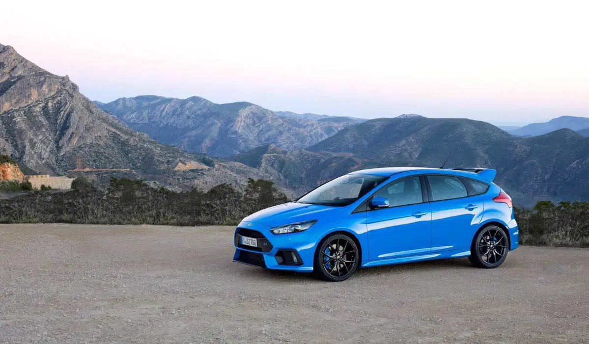 Fine di un'era: l'ultima Ford Focus ST esce dalla catena di montaggio, addio alle compatte sportive (19)