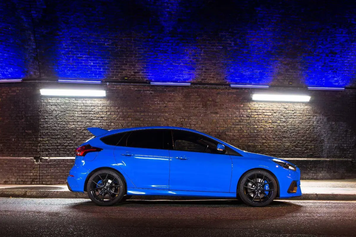 Fine di un'era: l'ultima Ford Focus ST esce dalla catena di montaggio, addio alle compatte sportive (26)