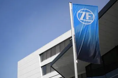 ZF taglia 7.600 posti: crolla il sogno elettrico dell'auto tedesca