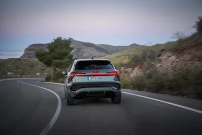 Nuova Audi Q3 2025: tutta nuova fuori e dentro ma c'&egrave; ancora il diesel. E il prezzo...