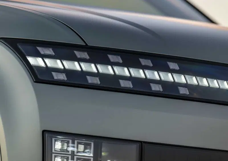 Hyundai Ioniq 9 (2025-->>) (22)