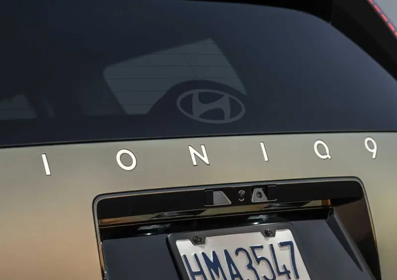 Hyundai Ioniq 9 (2025-->>) (23)