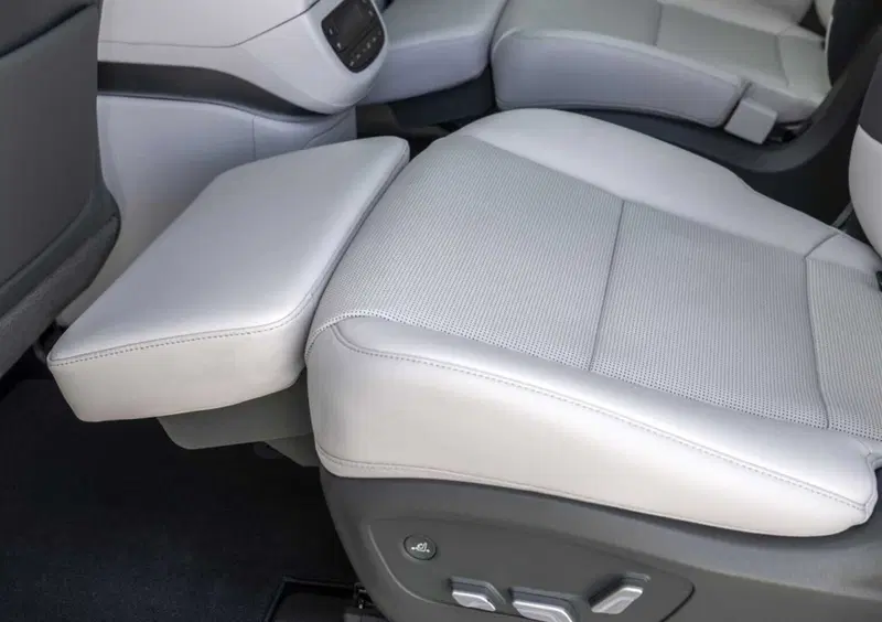 Hyundai Ioniq 9 (2025-->>) (15)