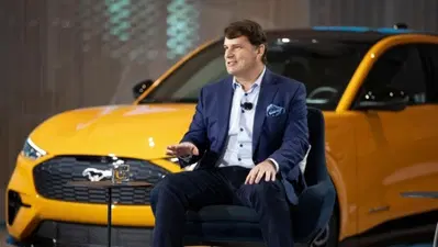&ldquo;Le vendite di auto elettriche crolleranno del 50%&rdquo;: l'avvertimento shock del CEO di Ford che gela l'industria