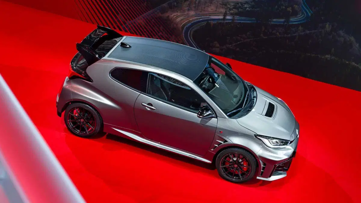 Toyota GR Yaris 1.6 Aero Performance imt-6 (3)