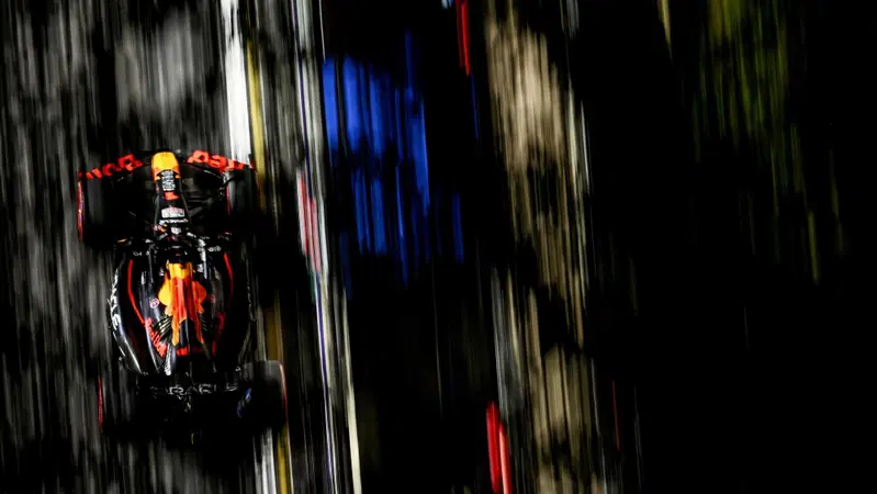 F1 Singapore: Max Verstappen pu&ograve; davvero sfidare la McLaren? Ecco cosa ci dicono le libere 
