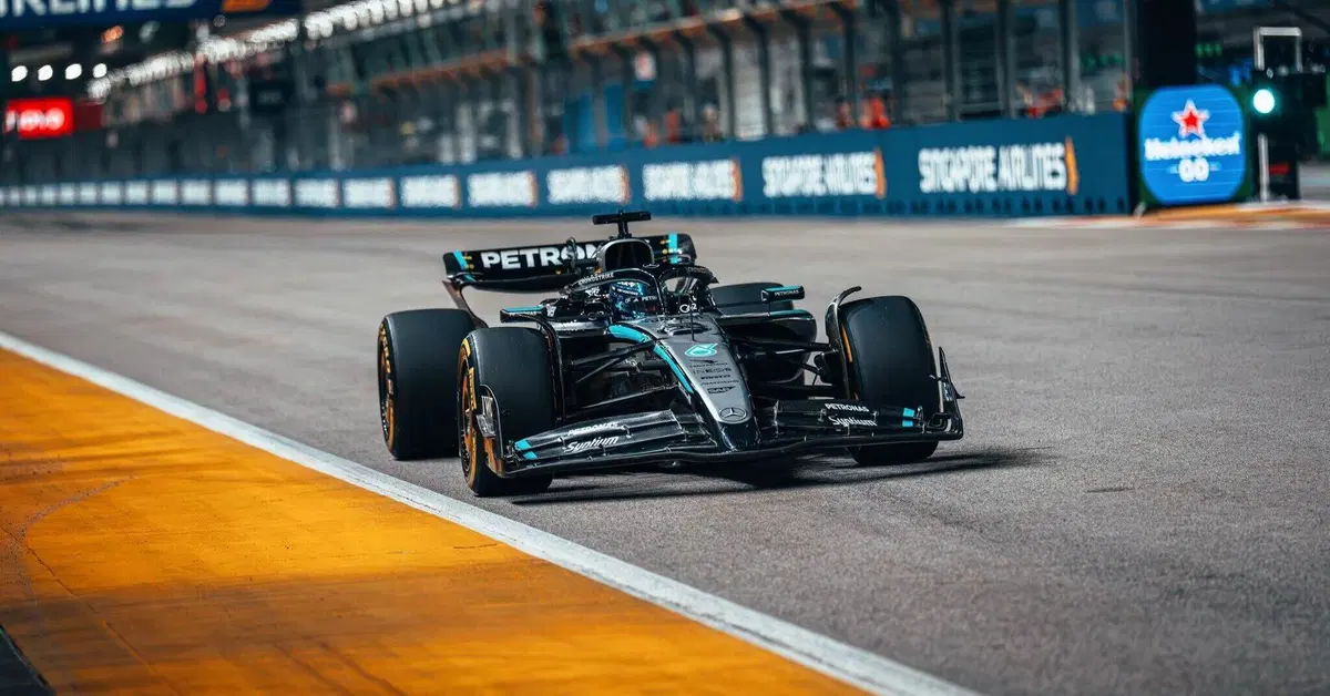F1. Russell in pole a Singapore, Verstappen secondo in qualifica. Ferrari in difficolt&agrave; e Williams squalificate