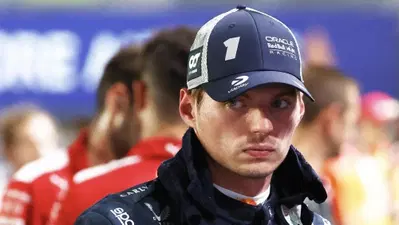 F1, Verstappen furioso con Norris a Singapore: "Mi ha rovinato il giro per la pole"
