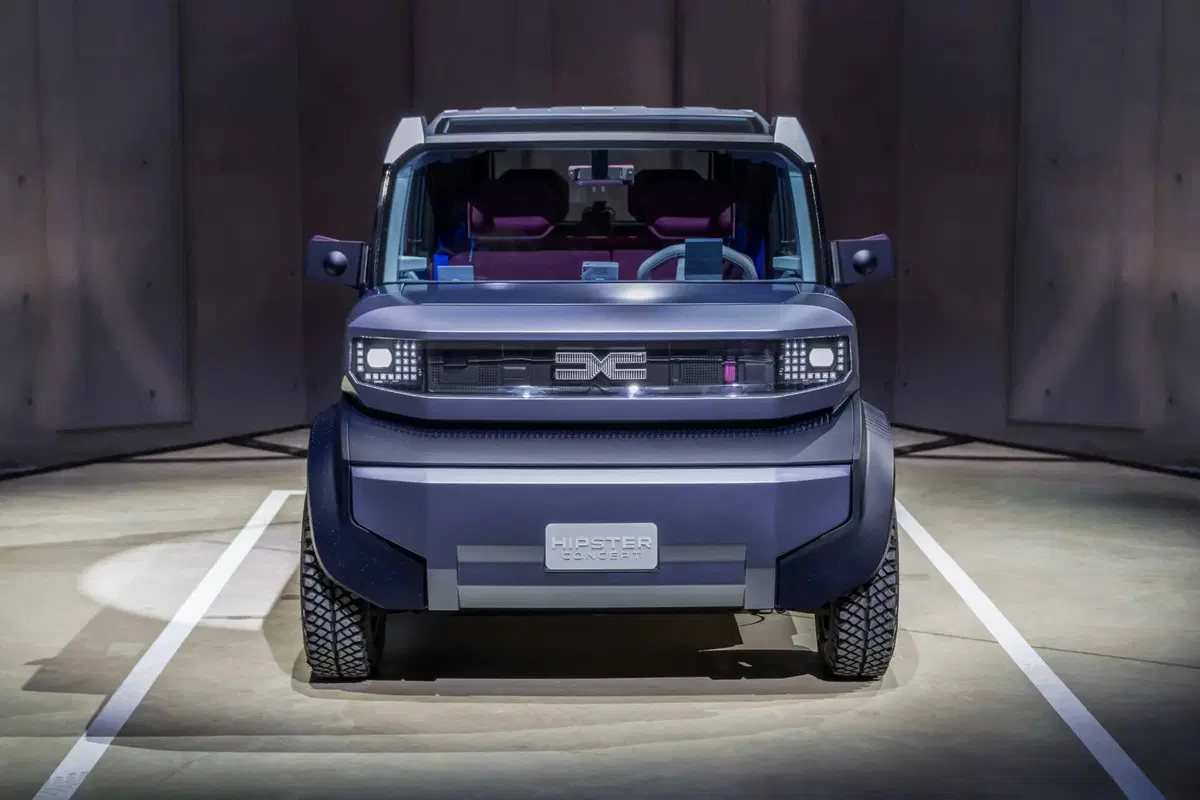 Dacia Hipster Concept: la minicar elettrica da 3 metri con 4 posti veri e bagagliaio da 500 litri (3)