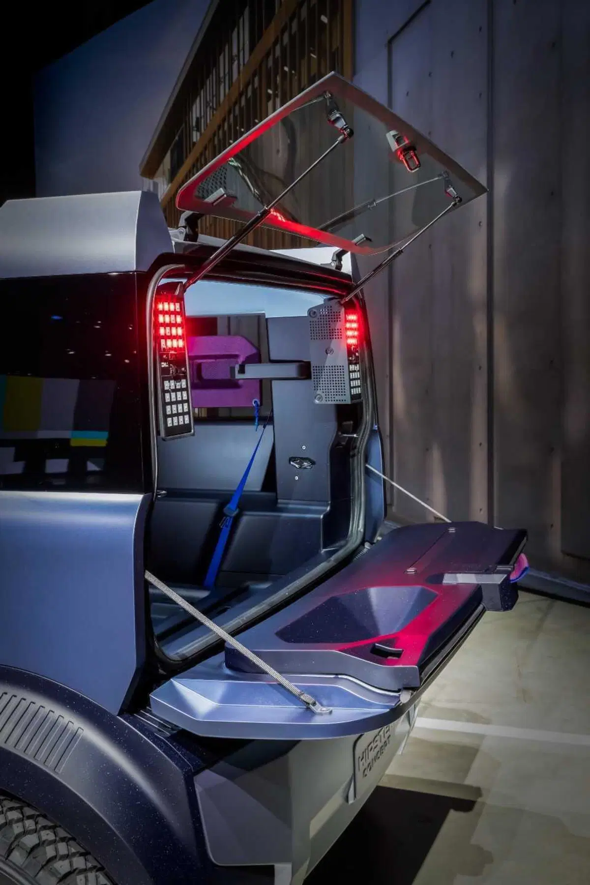 Dacia Hipster Concept: la minicar elettrica da 3 metri con 4 posti veri e bagagliaio da 500 litri (6)
