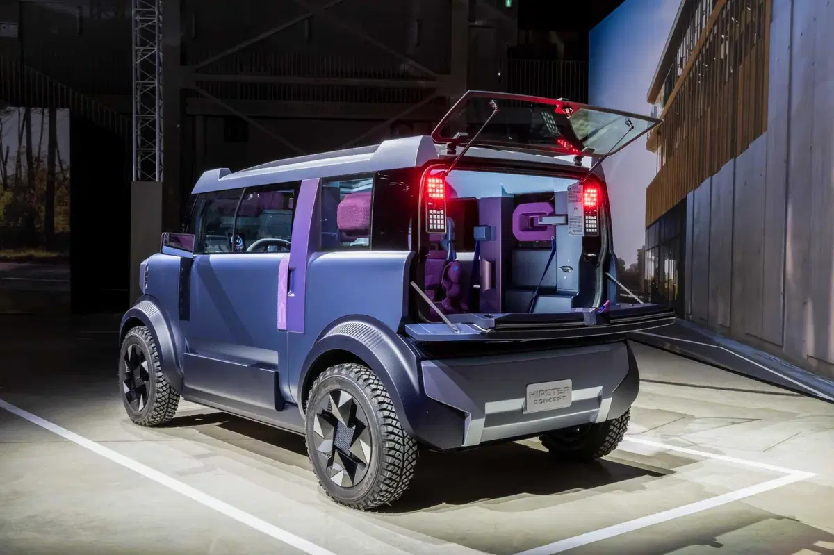 Dacia Hipster Concept: la minicar elettrica da 3 metri con 4 posti veri e bagagliaio da 500 litri (7)